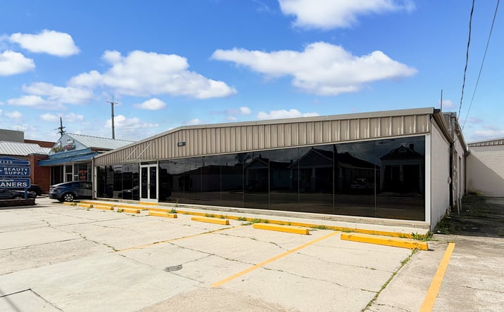 Pictures of Retail, Industrial, Office property located at 1120 Lafayette St, Gretna, LA 70053 for lease - image #1