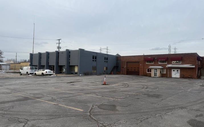 Pictures of Office property located at 11350 Brookpark Rd, Cleveland, OH 44130 for lease - image #1