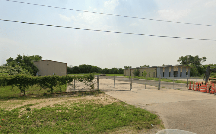 Pictures of Industrial property located at 6400 N Main St, Baytown, TX 77521 for lease - image #1