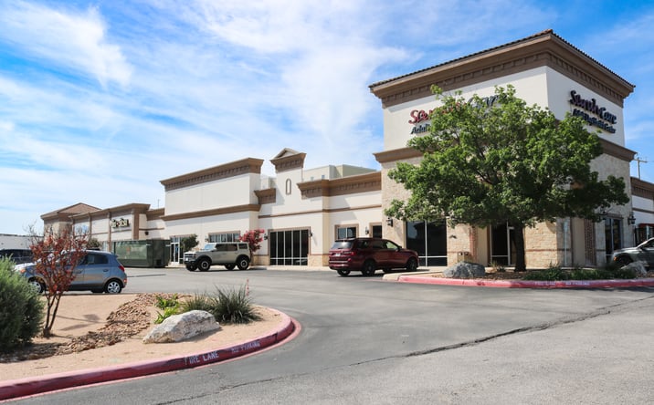 Pictures of Retail, Office property located at 21044 U.S. Hwy 281 N, San Antonio, TX 78258 for lease - image #1