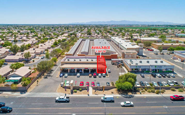 Pictures of Retail property located at 4840 N 83rd Ave, Phoenix, AZ 85033 for lease - image #1