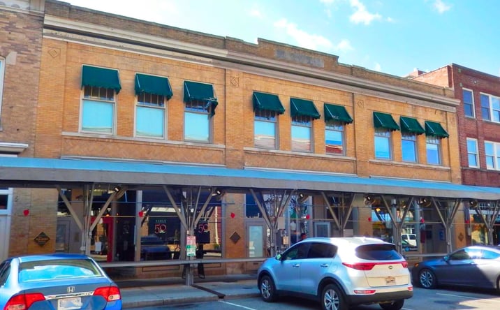 Pictures of Retail property located at 307 Market St SE, Roanoke, VA 24011 for lease - image #1