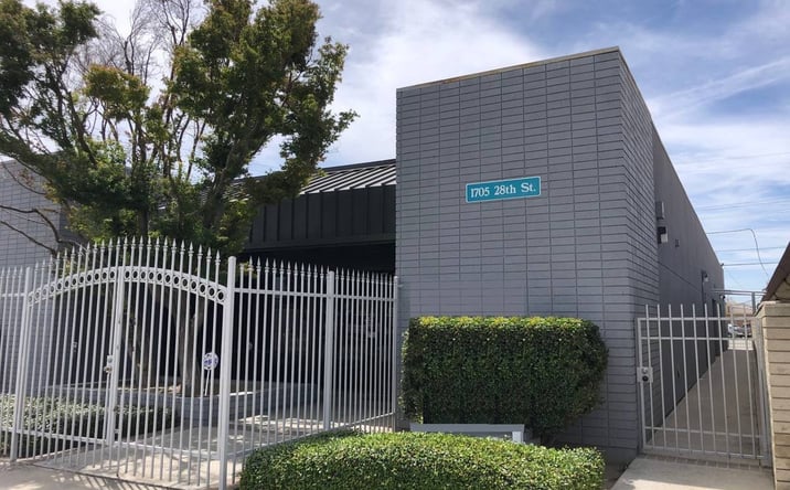 Pictures of Office property located at 1705 28th St, Bakersfield, CA 93301 for lease - image #1