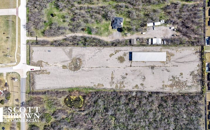 Pictures of Land property located at 101 W Dickson Ln, Little Elm, TX 75068 for lease - image #1