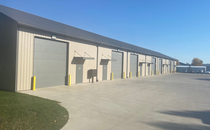 Pictures of Industrial property located at 6021 Valley Drive #6033, Bettendorf, IA 52722 for lease - image #1
