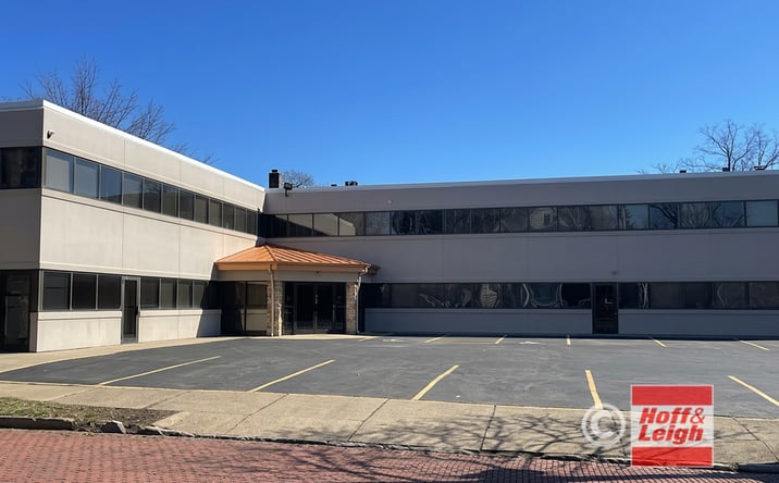 Pictures of Office property located at 665 W Market St, Akron, OH 44303 for lease - image #1