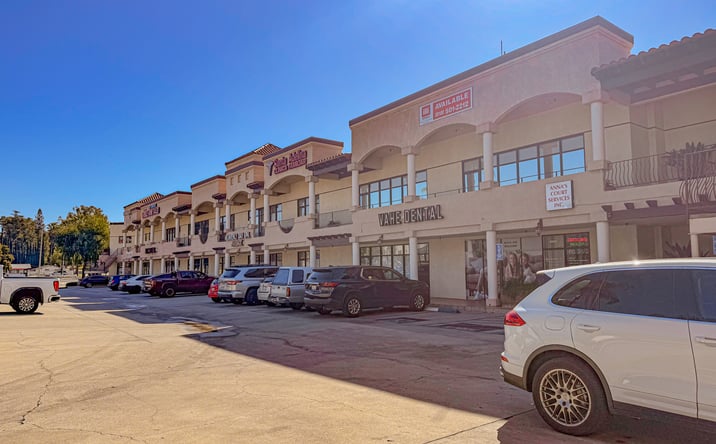 Pictures of Retail property located at 680 E Alosta Ave, Azusa, CA 91702 for lease - image #1