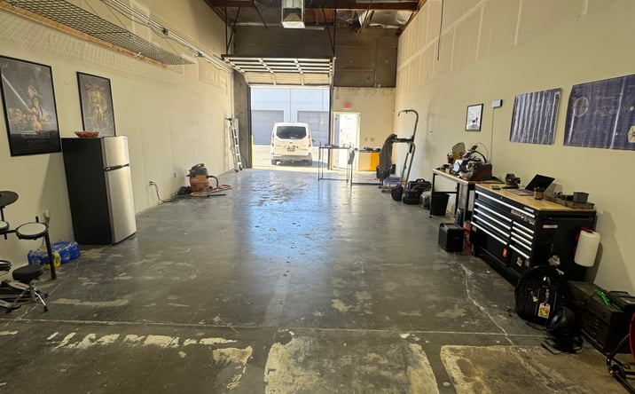 Pictures of Office property located at 2501 W Behrend Dr, Phoenix, AZ 85027 for lease - image #1