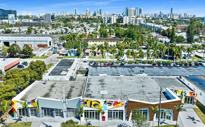 Pictures of Land property located at 410 NE 1st Avenue, Hallandale Beach, FL 33009 for lease - image #1