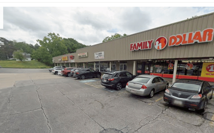 Pictures of Retail property located at 10389 W Pleasant Valley Rd, Parma, OH 44130 for lease - image #1
