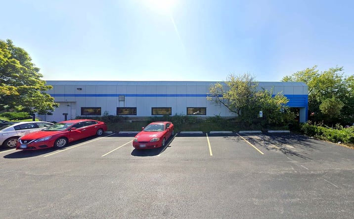Pictures of Industrial property located at 934 Paramount Pkwy, Batavia, IL 60510 for lease - image #1