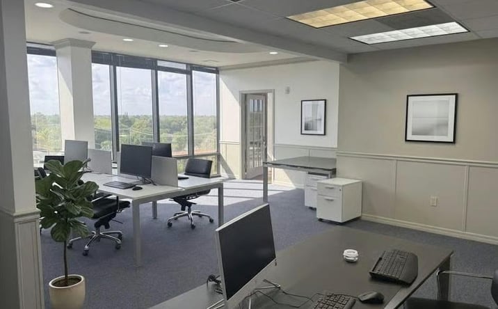 Pictures of Office property located at 450 North Park Road, Hollywood, FL 33021 for lease - image #1