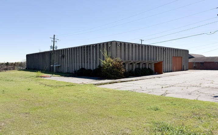 Pictures of Industrial property located at 1660 Waterville Rd, Macon, GA 31206 for lease - image #1