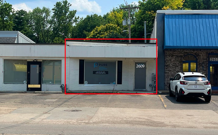 Pictures of Office property located at 2609 SW 17th St, Topeka, KS 66604 for lease - image #1