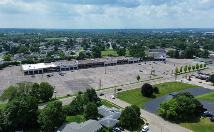 Pictures of Retail property located at 1200 N Broad St, Fairborn, OH 45324 for lease - image #1