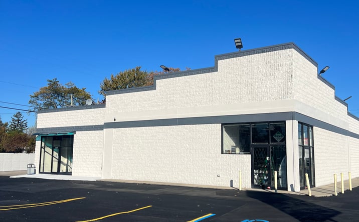 Pictures of Restaurant, Retail, Office property located at 1450 W 13 Mile Rd, Madison Heights, MI 48071 for lease - image #1