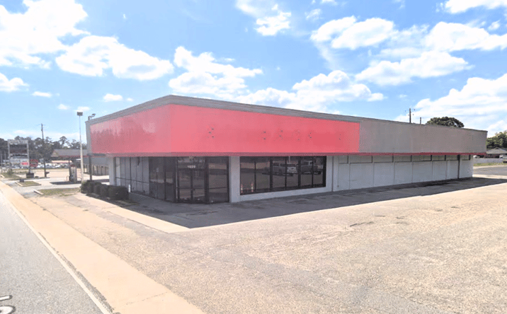 Pictures of Retail property located at 1029 Douglas Avenue, Brewton, AL 36426 for lease - image #1