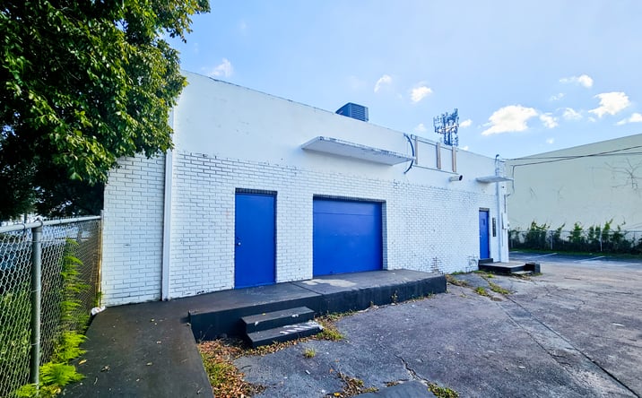 Pictures of Office property located at 147 NW 3rd Ave, Dania Beach, FL 33004 for lease - image #1