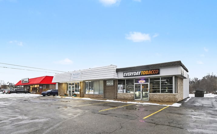 Pictures of Retail, Restaurant, Office property located at 306 S Cedar St, Mason, MI 48854 for lease - image #1