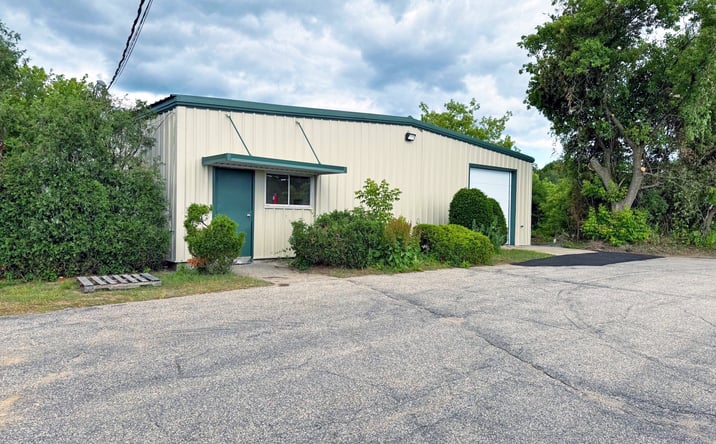 Pictures of Industrial property located at 48 Harvey Rd, Londonderry, NH 03053 for lease - image #1