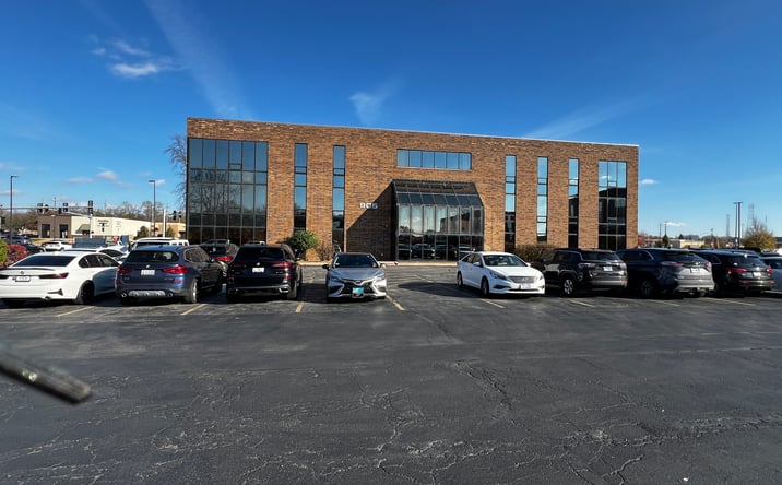 Pictures of Office property located at 905 175th St, Homewood, IL 60430 for lease - image #1