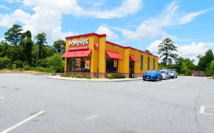Pictures of Restaurant property located at 2300 Watson Blvd, Warner Robins, GA 31093, Warner Robins, GA 31088 for lease - image #1