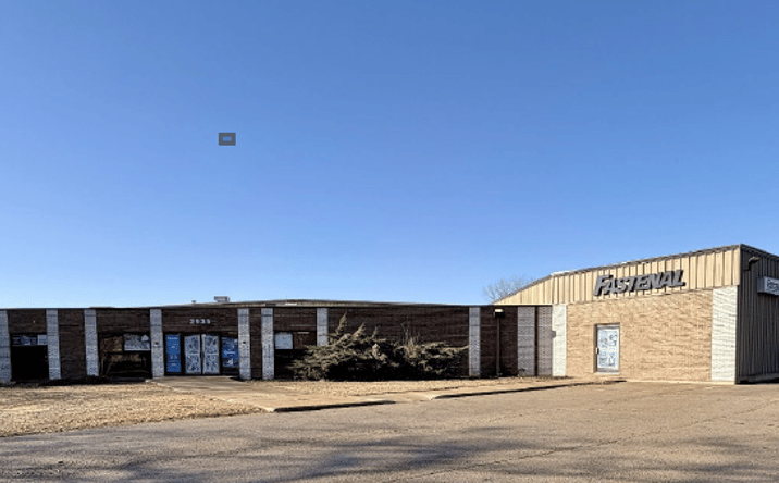 Pictures of Industrial property located at 2935 Eastrock Dr, Rockford, IL 61109 for lease - image #1