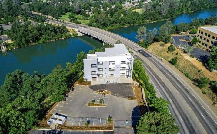 Pictures of Office property located at 3951 S Bonnyview Rd, Redding, CA 96001 for lease - image #1