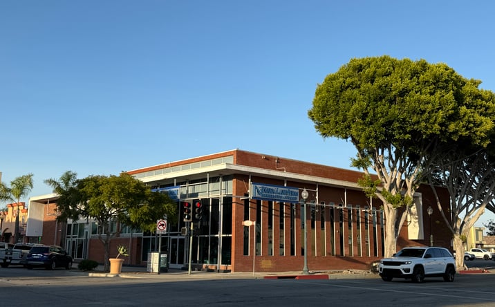 Pictures of Retail property located at 560 S A St, Oxnard, CA 93030 for lease - image #1