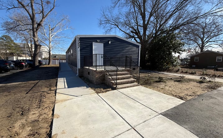 Pictures of Office property located at 327 S Pearl St, Rocky Mount, NC 27804 for lease - image #1