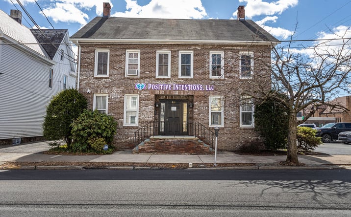 Pictures of Office property located at 811 Main St, Stroudsburg, PA 18360 for lease - image #1