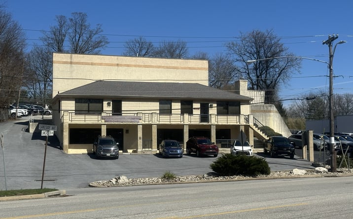 Pictures of Retail, Office property located at 2 Lakeside Ave, Devon, PA 19333 for lease - image #1