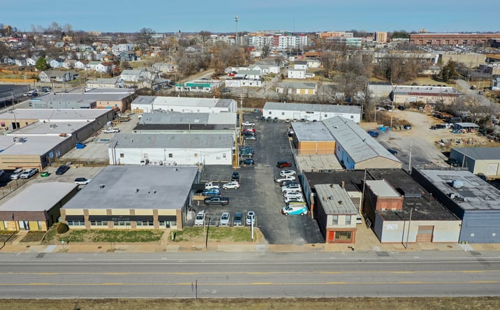 Pictures of Industrial property located at 5723-5733 Manchester Ave, St. Louis, MO 63110 for lease - image #1