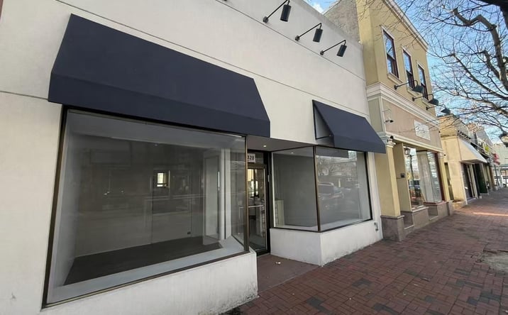Pictures of Retail, Office property located at 42 Middle Neck Road B, North Hempstead, NY 11021 for lease - image #1