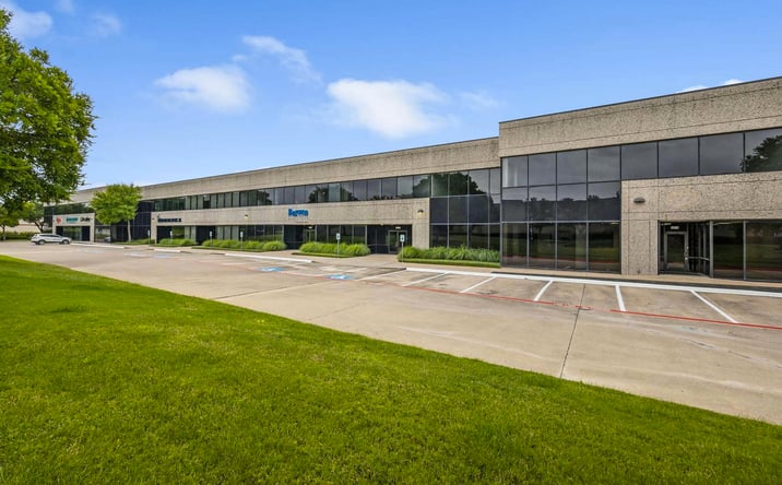 Pictures of Industrial property located at 3000-3080 Story Road W, Irving, TX 75038 for lease - image #1