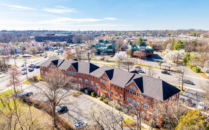 Pictures of Office property located at 299 Herndon Pkwy, Herndon, VA 20170 for lease - image #1