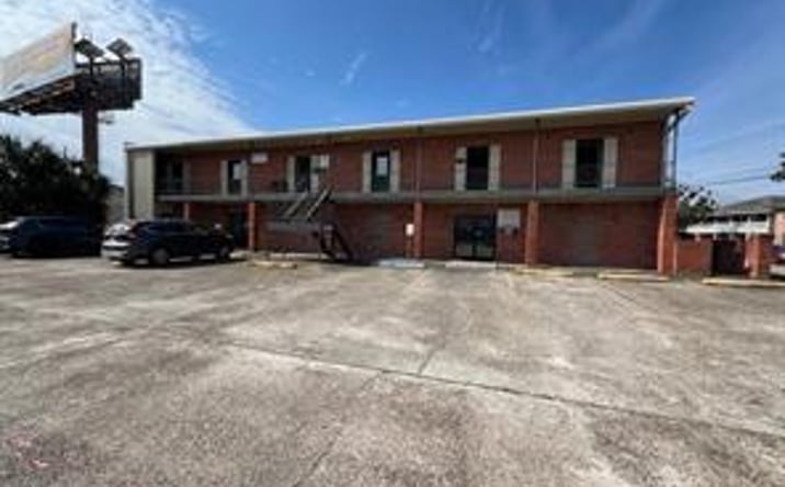 Pictures of Office property located at 4408 Yale St, Metairie, LA 70006 for lease - image #1