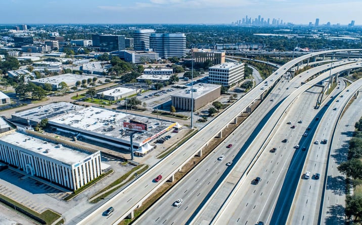 Pictures of Retail property located at 10000 Northwest Fwy, Houston, TX 77092 for lease - image #1