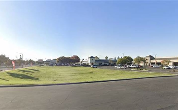 Pictures of Retail, Land property located at 113 W Louise Ave, Manteca, CA 95336 for lease - image #1