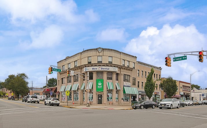 Pictures of Office property located at 280 Broad Ave, Palisades Park, NJ 07650 for lease - image #1