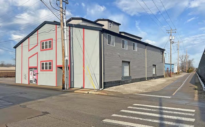 Pictures of Office, Industrial property located at 1127 East B Street, Belleville, IL 62221 for lease - image #1