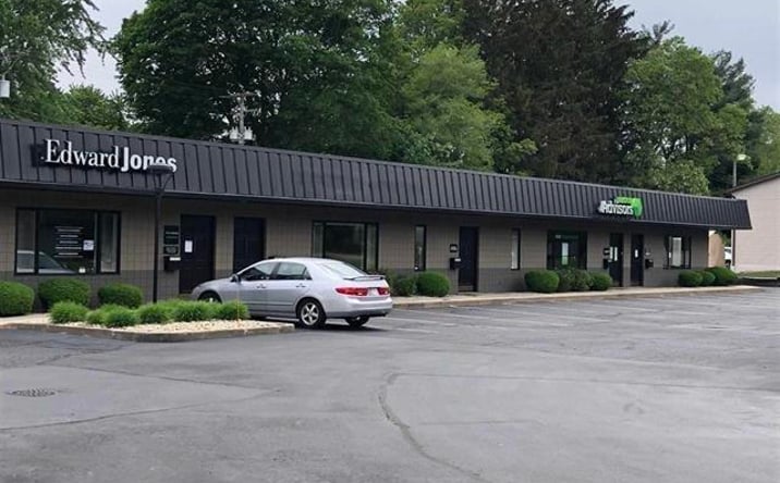Pictures of Office property located at 1751 E Bristol St, Elkhart, IN 46514 for lease - image #1