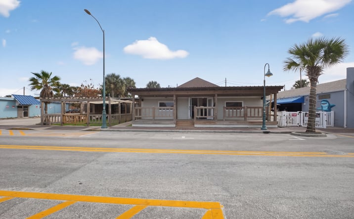 Pictures of Retail, Restaurant, Office property located at 411 Flagler Ave, New Smyrna Beach, FL 32169 for lease - image #1