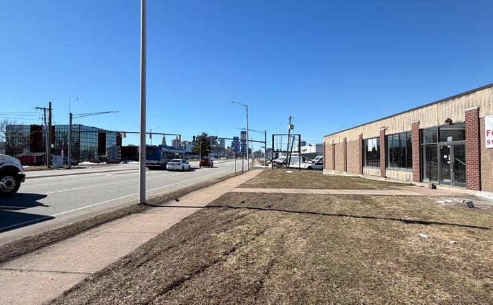 Pictures of Retail, Office property located at 400 Connecticut Blvd, East Hartford, CT 06108 for lease - image #1