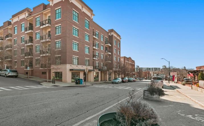 Pictures of Retail, Office property located at 150 Coxe Ave, Asheville, NC 28801 for lease - image #1