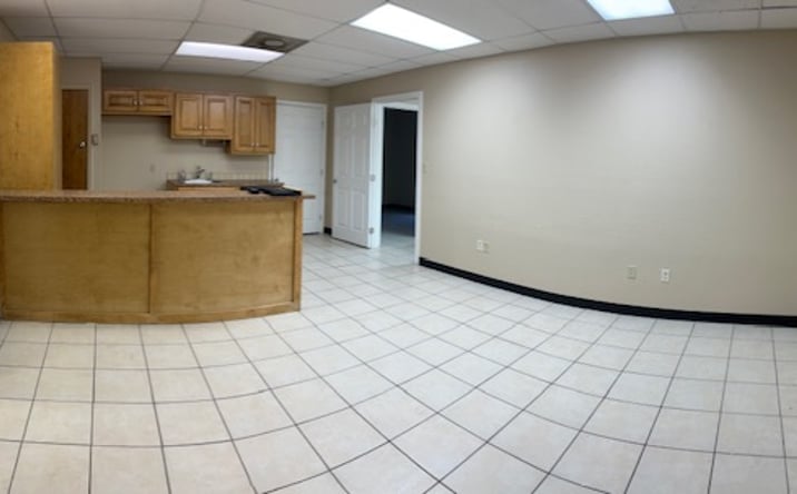 Pictures of Office, Industrial, Special Purpose property located at 4420 Eastlake Ave, Beaumont, TX 77705 for lease - image #1