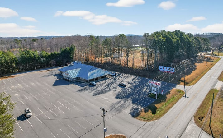 Pictures of Restaurant property located at 2200 N Fayetteville St, Asheboro, NC 27203 for lease - image #1