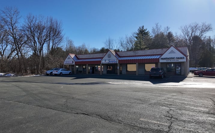 Pictures of Retail property located at 272 Saratoga Rd, Scotia, NY 12302 for lease - image #1