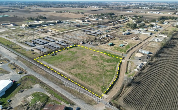 Pictures of Land property located at Tbd Commercial Dr, New Iberia, LA 70560 for lease - image #1
