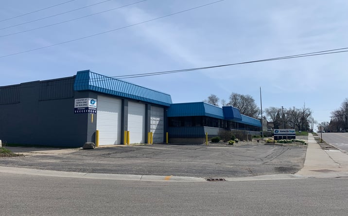 Pictures of Industrial property located at 345 32nd St SW, Grand Rapids, MI 49548 for lease - image #1